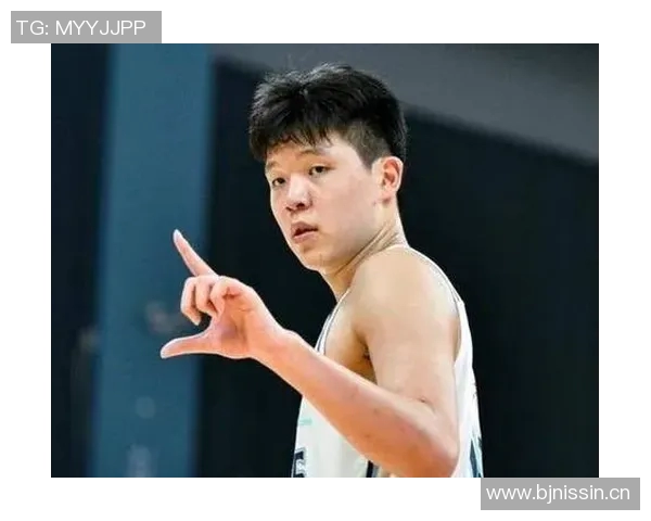 杨瀚森在比赛中表现出色罗威伤愈前他将迎来更多出场机会