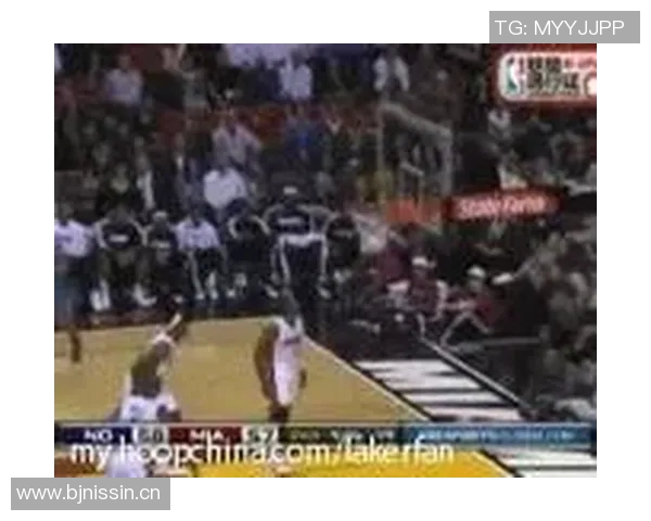 詹姆斯密切关注湖人动态路威建议他全力以赴争夺冠军