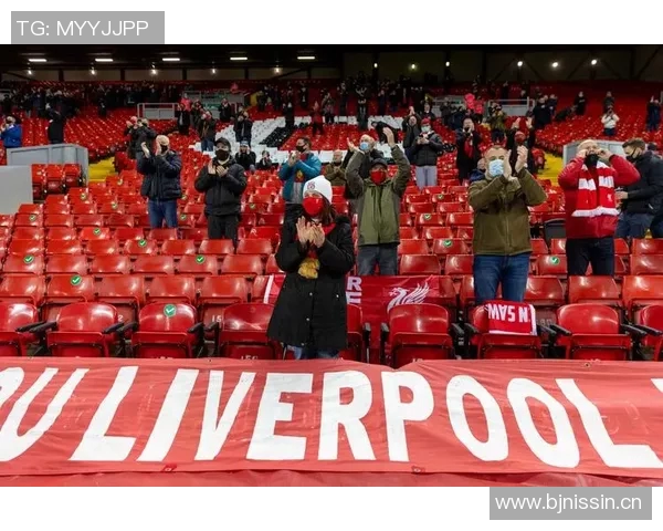 熊类踪迹现身草坪日本J3福岛联决定暂停球迷参观活动 熊类踪迹现身草坪日本J3福岛联决定暂停球迷参观活动