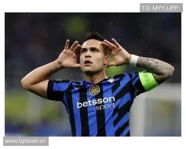 劳塔罗2025年欧冠独占鳌头打进12球凯恩紧随其后11球姆巴佩10球