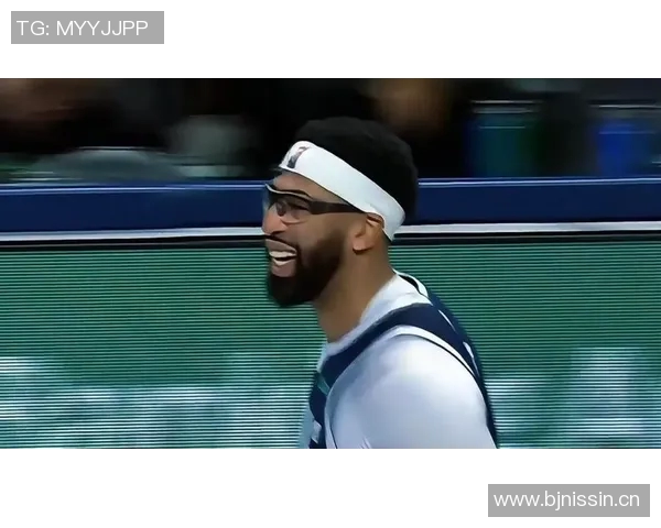 浓眉称赞弗拉格天赋出众将负责防守KD和巴特勒等顶尖侧翼球员