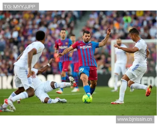 维尼修斯怒斥补时仅五分钟反映裁判对球员的不尊重 维尼修斯怒斥补时仅五分钟反映裁判对球员的不尊重