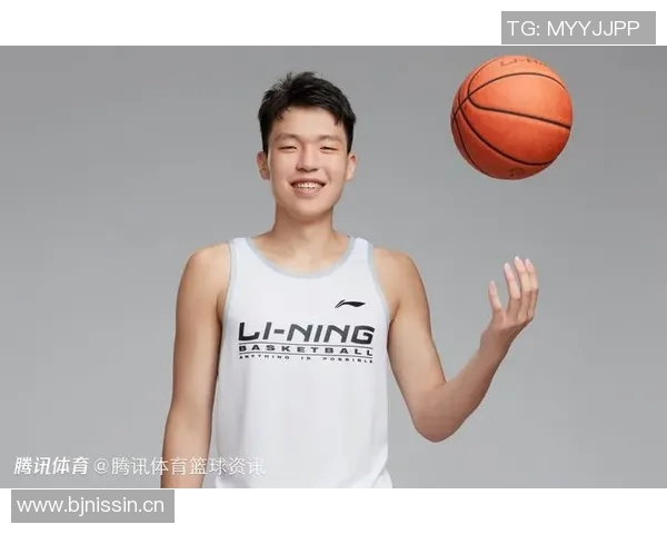 杨瀚森在NBA级别轮换中显得力不从心节奏难以跟上