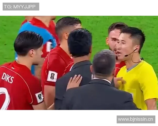 印尼媒体对马宁判罚提出质疑为何塔辛阻挡罗梅尼未被红牌处罚 印尼媒体对马宁判罚提出质疑为何塔辛阻挡罗梅尼未被红牌处罚