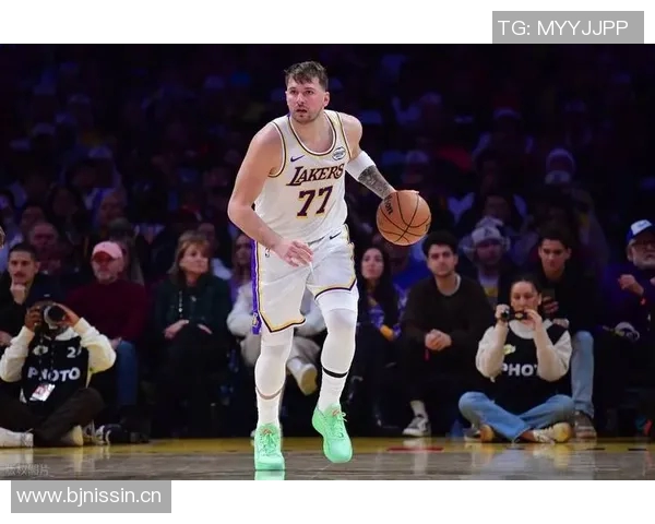 GM预测新赛季最佳小前锋东契奇领衔獭兔超越KD老詹小卡