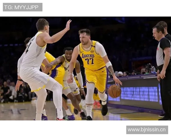 湖人缺少077后防守未见改善进攻反而更显乏力依赖症愈发明显