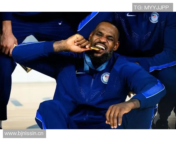 布朗坚守赛场信念：为胜利而战即使带伤也不退缩