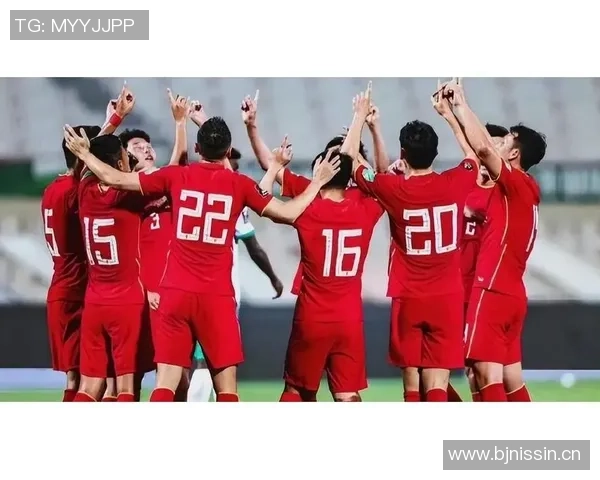 克卢日与31岁中卫祖马解约仅出战四场比赛引发关注