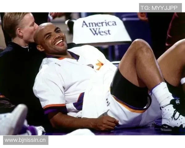 巴洛25分10篮板创队史新纪录自1990年巴克利后首位达成此成就