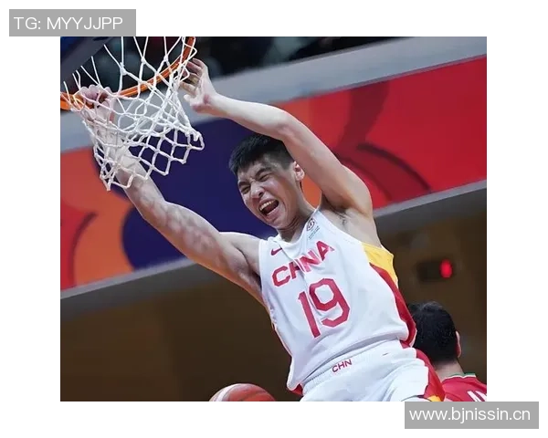 中国男篮夺亚杯亚军后商业价值强势回升引发关注 中国男篮夺亚杯亚军后商业价值强势回升引发关注