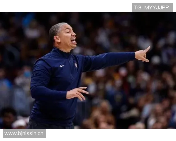 泰伦卢幽默点评伦纳德拼劲难得一见但我们深有体会 泰伦卢幽默点评伦纳德拼劲难得一见但我们深有体会