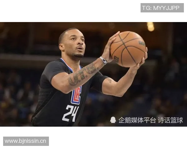 诺曼鲍威尔表现出色17投9中贡献21分三分球命中率高达50但难挽败局