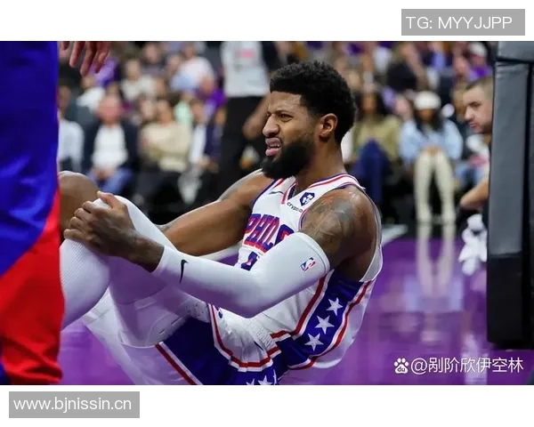 乔治参与合练展现状态恩比德单独进行力量与体能训练 乔治参与合练展现状态恩比德单独进行力量与体能训练